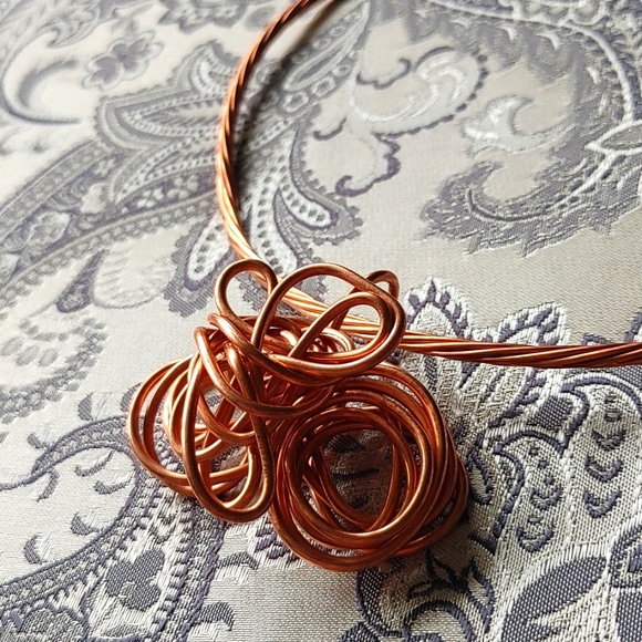 Handcrafted Artisan Copper Wire Necklace Pendant Abstract Twist Set Choker - Picture 8 of 12